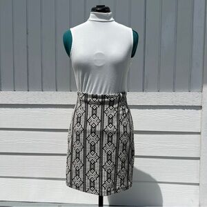 Forever 21: Geometric Diamond Print Knit Pencil Skirt. Women’s Size Medium.